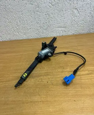 Mercedes-Benz E W238 Seat belt adjustment motor A2058600182 308362799-AH