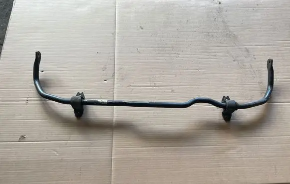 Volkswagen Jetta VI Front anti-roll bar/sway bar 5C0411303A