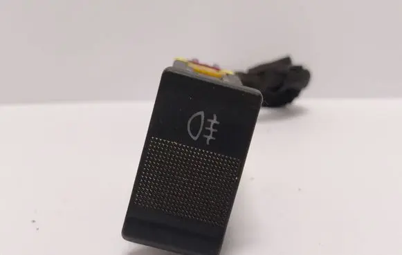 Fog light switch
