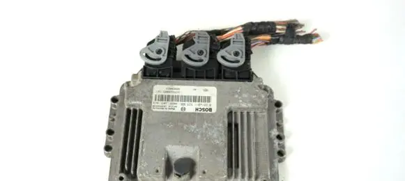 Opel Vivaro Engine control unit/module ECU 0281011529 8200051608