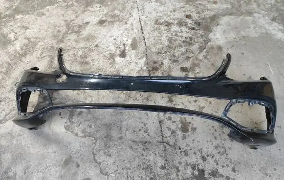 Mercedes-Benz E W212 Front bumper mounting bracket 1U01640389