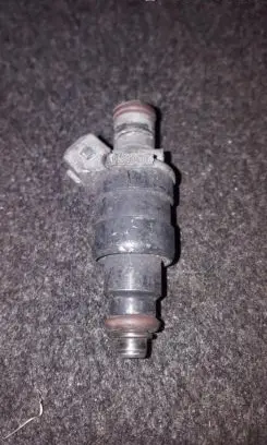 Fuel injector