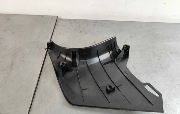 Foot area side trim