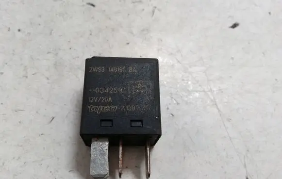 Ford Mondeo Mk III Other relay 2W9314B192BA