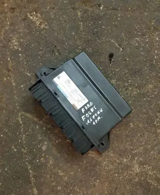 Ford Focus Comfort/convenience module 8M5T19G481BE 2007DJ0476 5WK48779L