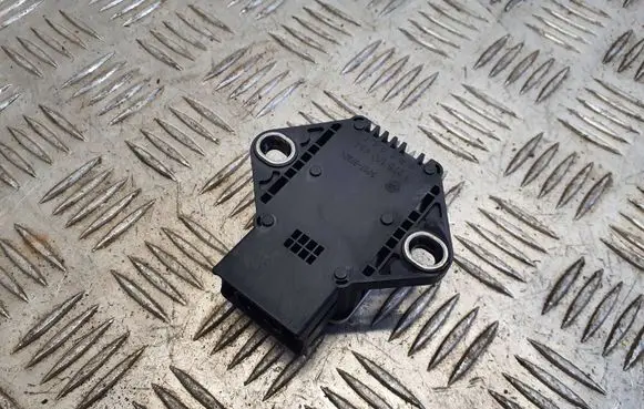Toyota Avensis T270 ESP acceleration yaw rate sensor 7012562 0265005719