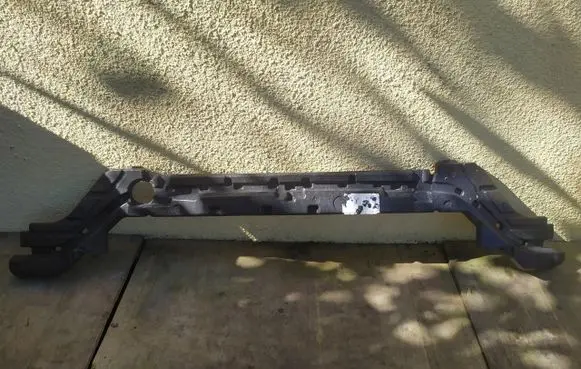 Front bumper foam support bar