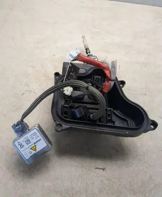 Citroen C5 Xenon bulb Cb1915269 66146 107027