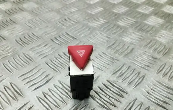 Volkswagen PASSAT B6 Hazard light switch 3C0953509