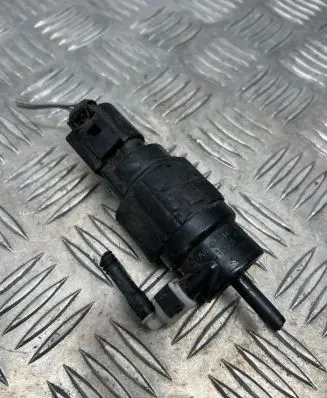 Audi A4 S4 B8 8K Windscreen/windshield washer pump 8K5955647