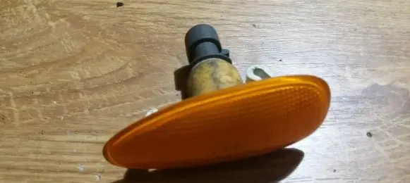 Fiat Bravo - Brava Front fender indicator light