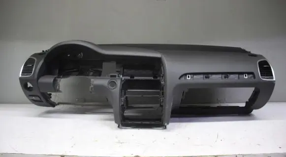 Audi Q7 4L Dashboard
