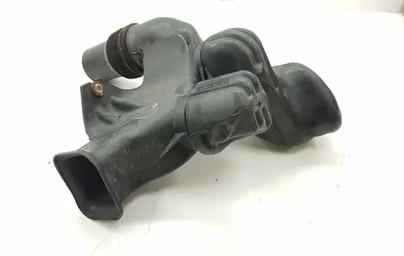 Chrysler 300 - 300C Intake resonator 04591871AB