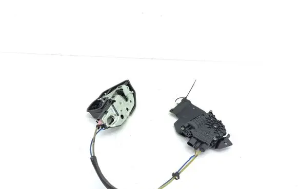 BMW 6 F06 Gran coupe Rear door lock 7276318 5122727631805 23310110