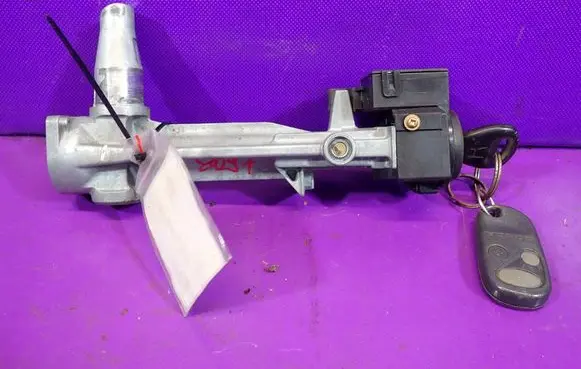 Honda CR-V Ignition lock