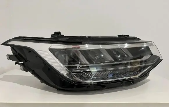 Volkswagen Tiguan Headlight/headlamp 5NB941036G