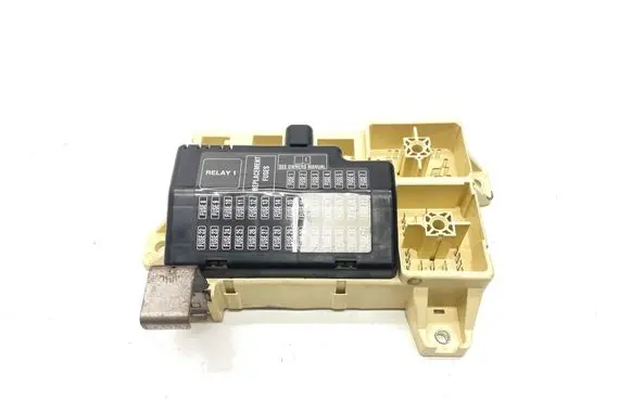Jaguar S-Type Fuse module 6R8T14A067AA