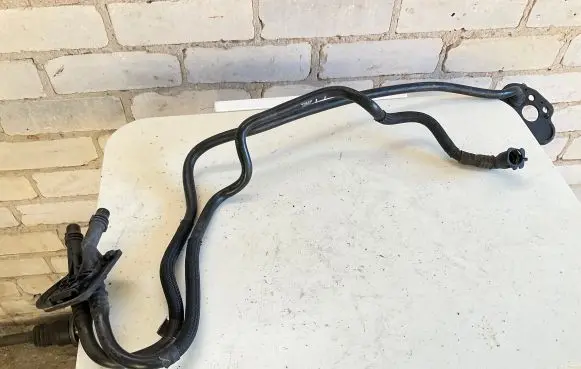 Volvo XC90 Intercooler hose/pipe 31686543