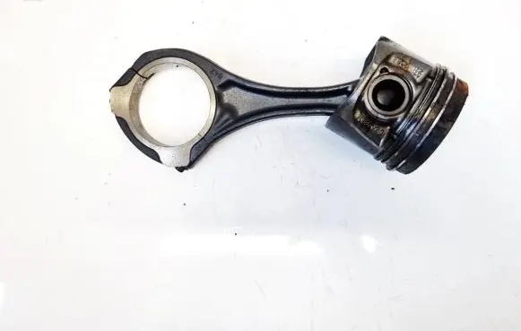 Mercedes-Benz CLS C219 Piston with connecting rod 0830923