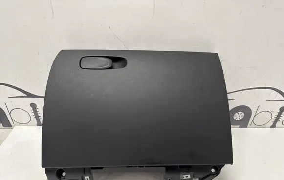 Volvo XC60 Glove box 31417596