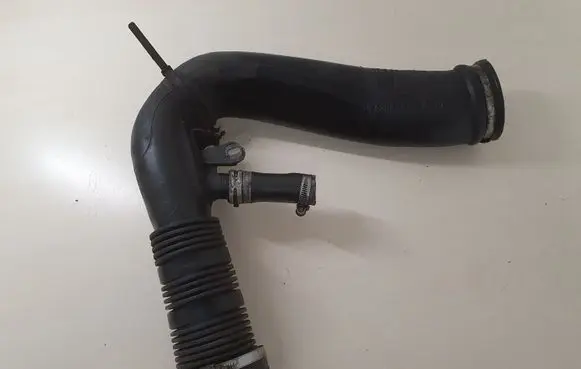 Peugeot 307 Intercooler hose/pipe 9642060880