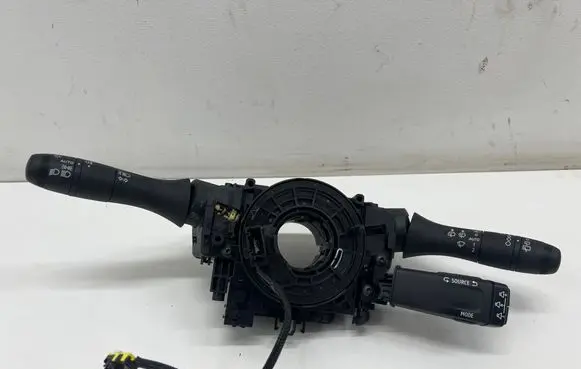 Renault Captur II Wiper turn signal indicator stalk/switch 255674797R 255540638R