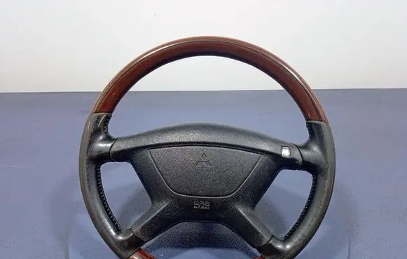 Mitsubishi Carisma Steering wheel 