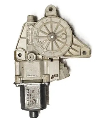 Mercedes-Benz E W212 Front door window regulator motor A2048200142 971219100 1304