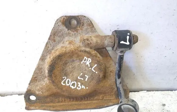 Volkswagen II LT Sway bar bush bracket, front 9013220131