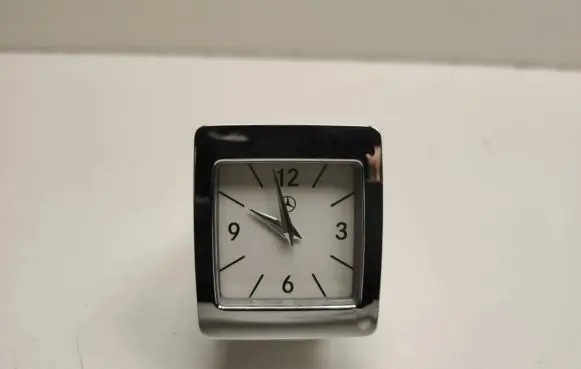 Mercedes-Benz E W212 Clock A2128270000