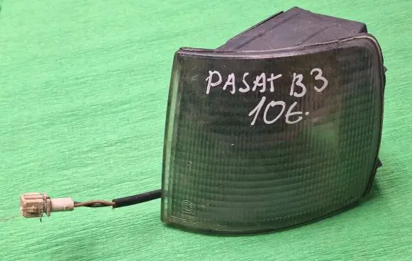 Volkswagen PASSAT B3 Front indicator light N3AZNNZA 89LZS8L