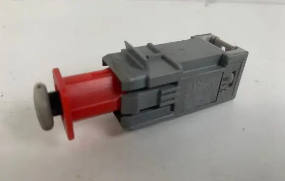 Clutch pedal sensor