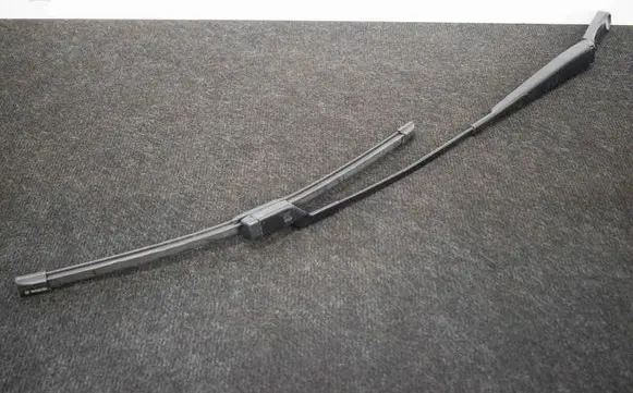 Volkswagen PASSAT B7 Windshield/front glass wiper blade 3C1955410B