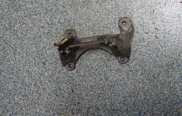 BMW M2 F87 Gearbox mounting bracket 2284129