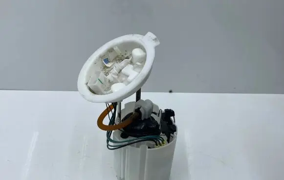 BMW 2 F44 In-tank fuel pump 7300472 0580200503 021143047208
