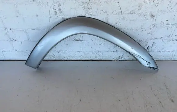 Toyota RAV 4 (XA20) Front arch trim 7560142070