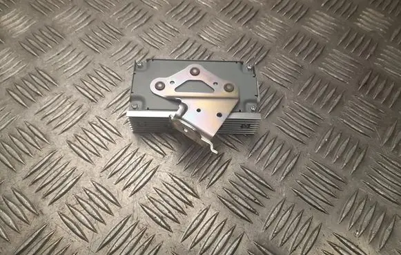 Lexus UX Sound amplifier 8624076020