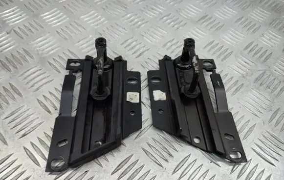 Audi A4 S4 B9 Engine bonnet/hood lock/latch loop/hook 8W0823186E 8W0823185E