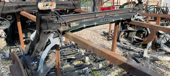 Renault Laguna III Rear axle beam 555019220R 555010289R