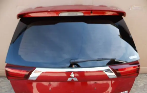 Mitsubishi Outlander Truck tailgate 5801B674 5801B881