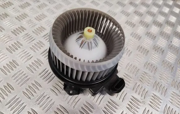 Toyota RAV 4 (XA40) Heater fan/blower 2727008105