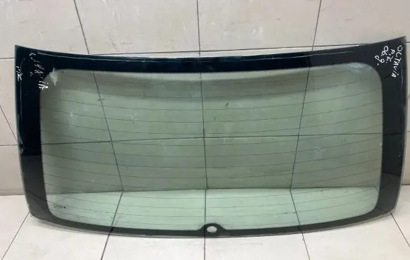 Skoda Octavia Mk2 (1Z) Rear windscreen/windshield window 