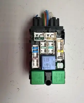 Peugeot 508 Fuse box set 9665492680 20110610