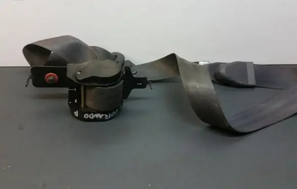 SsangYong Korando Front seatbelt