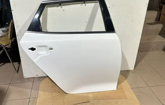 KIA Optima Rear door