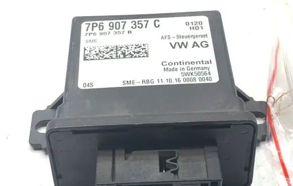 Volkswagen PASSAT B8 Xenon control unit/module 7P6907357C