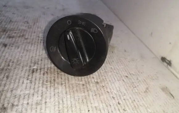 Volkswagen PASSAT B5.5 Light switch 1C0941531