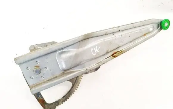Toyota Avensis T270 Sliding door window regulator with motor