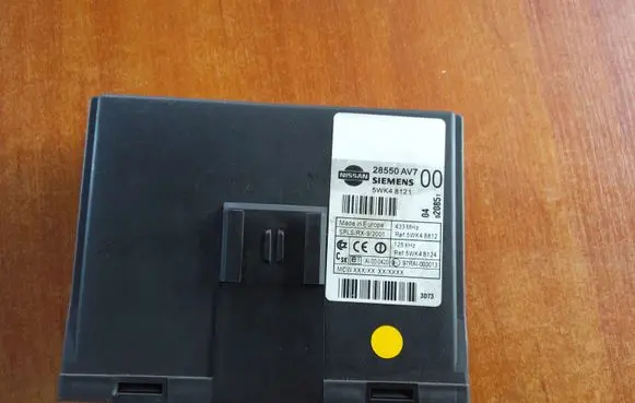 Nissan Primera Comfort/convenience module 28550AV7 5WK48121