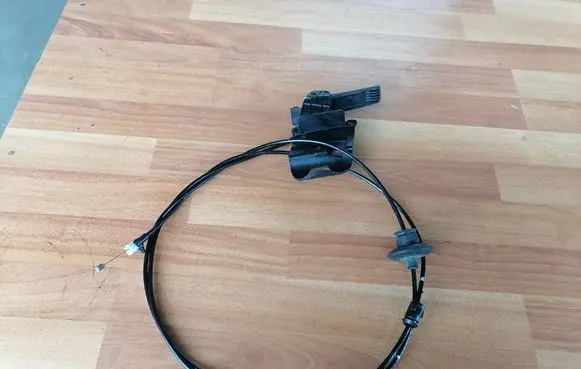 Citroen C4 II Picasso Engine bonnet/hood lock release cable 96763429ZD